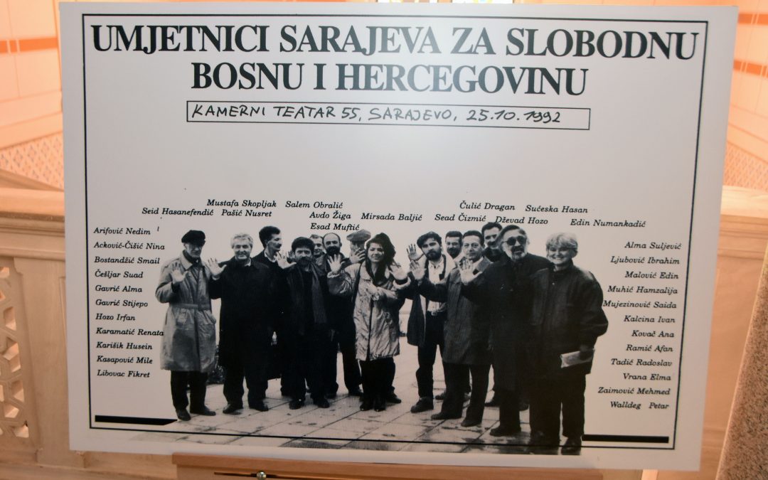 dogradonacelnik Avdić na izložbi fotografija dokumenata Umjetnici Sarajeva za slobodnu BIH i dokumentarni film Izlozba 92