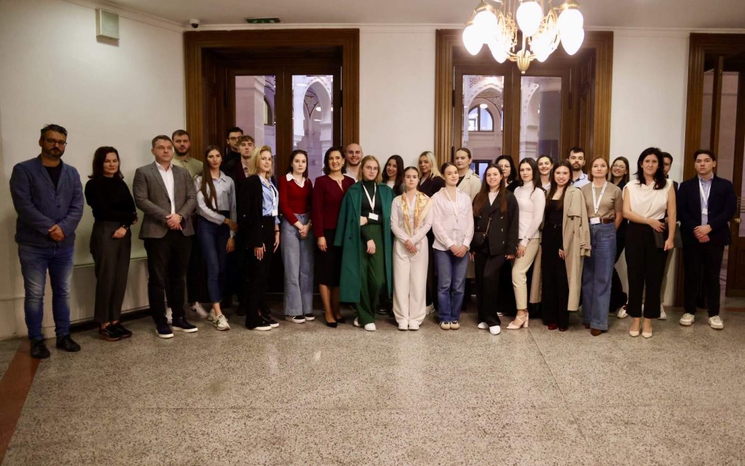 Polaznici Pete škole tranzicione pravde u BiH u posjeti Vijećnici i Informativnom centru o MKSJ Sarajevo