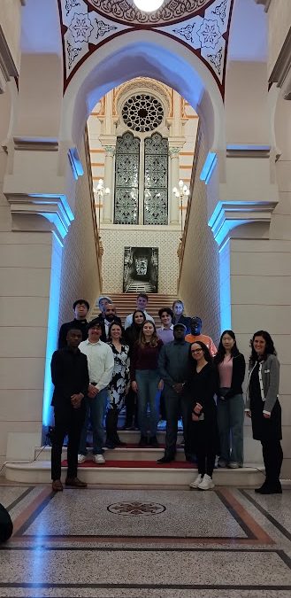 18 doktoranata i budućih političara iz fondacije Hanns Seidel Stiftung su posjetili Vijećnicu i Informativni centar Sarajevo